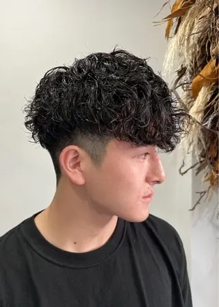 パーマ メンズ 新谷 結菜のヘアスタイル