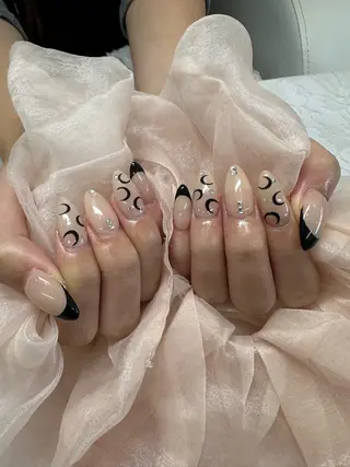 ネイル AOAQUA SHIORIのネイルデザイン