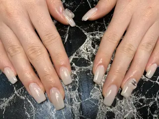 ミディアム ネイル ✴︎ Delightのネイルデザイン