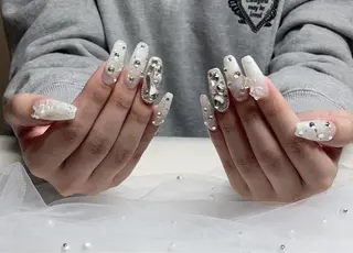 ネイル KARI ネイルサロンのネイルデザイン