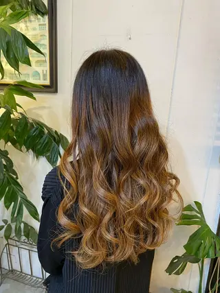 ロング 長濱 俊のヘアスタイル