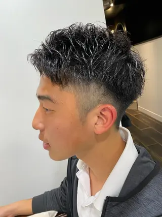 ショート メンズ パーマモデル募集中 渥美翔人のヘアスタイル