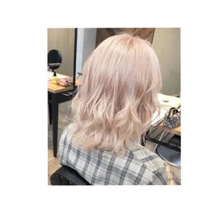 ミディアム カラー トップスタイリスト 🧸中島梨穂🧸のヘアスタイル