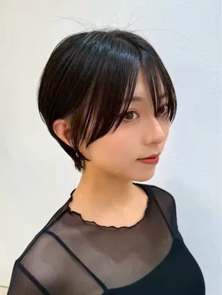 ショート カラー 今っぽレイヤーカット グレージュ/リョウヤのヘアスタイル
