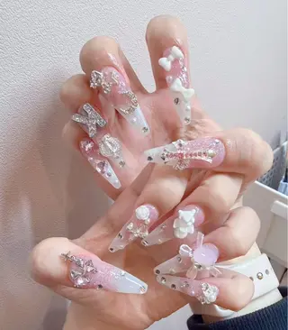 ネイル D-BEAUTY Nailsalonのネイルデザイン