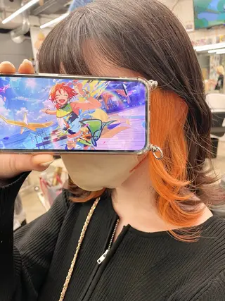 セミロング カラー インナーカラー 推し ブリーチ 髪質改善のヘアスタイル