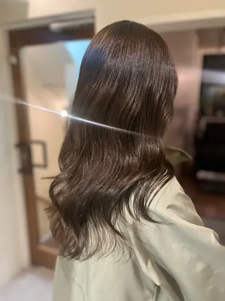 ロング カラー 🦮shiori アイドルオタク🦮のヘアスタイル