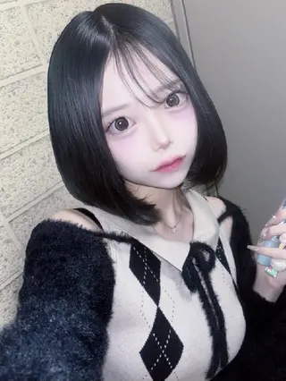 ミディアム 艶髪✨️透明感カラー ✨️町田築✨️のヘアスタイル