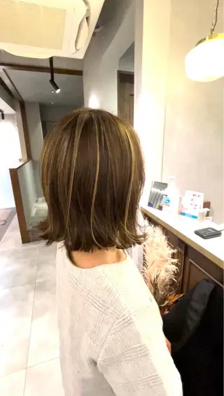 セミロング 日比崚介🍀 おくれげ小顔カットのヘアスタイル