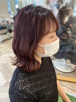 ミディアム カラー 小顔レイヤー/ ベージュ🤍Rieのヘアスタイル
