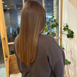 カラー 祝 莉子のヘアスタイル