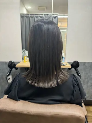 ミディアム カラー reeed konnoのヘアスタイル
