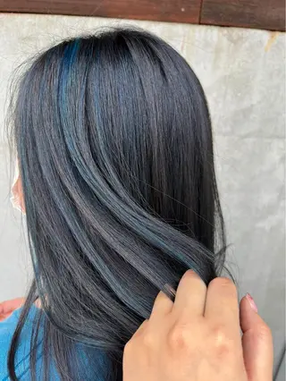 ロング カラー 佐藤 美聡のヘアスタイル