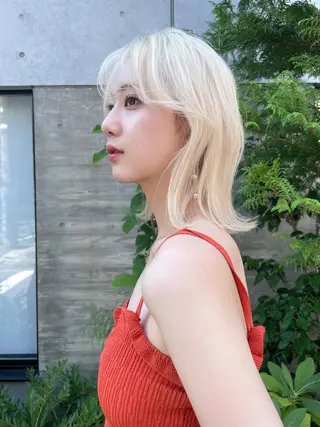 ミディアム カラー 顔周りカット 【オノザワリョウ】のヘアスタイル