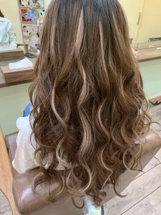 ロング カラー WEST OLAND 安藤のヘアスタイル