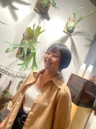 ショート isuta所属・isuta 岡本のヘアスタイル