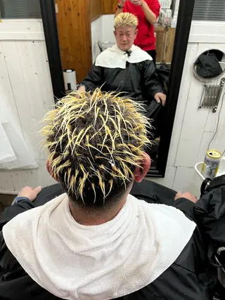 ショート 紙屋 隼人のヘアスタイル