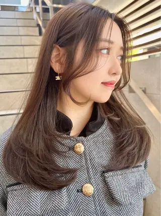 セミロング カラー 縮毛矯正✨🫧 レイヤー川村利幸のヘアスタイル