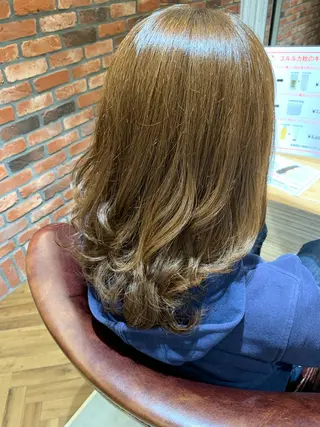 セミロング 高橋 沙希のヘアスタイル
