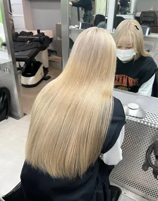 ミディアム カラー KIRYU SARAのヘアスタイル