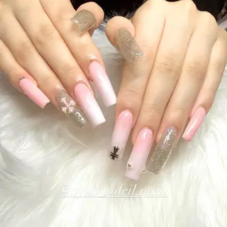 ネイル 大橋 歩美のネイルデザイン