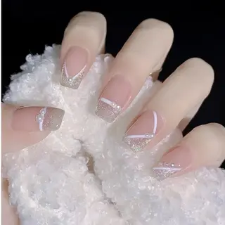 ネイル Queens 榊 まおのネイルデザイン