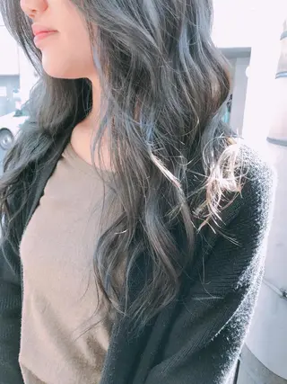ロング 前之園 ひかるのヘアスタイル