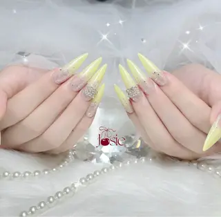 カラー AIN Nailのネイルデザイン