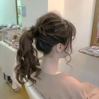 ロング ヘアアレンジ 塩崎 春香のヘアスタイル