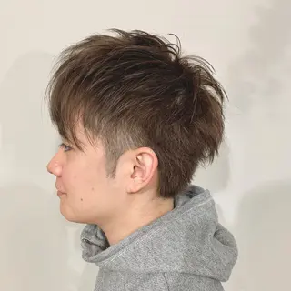ショート カラー パーマ メンズ 加藤 綾華のヘアスタイル