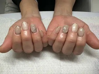 ネイル AOAQUA SHIORIのネイルデザイン