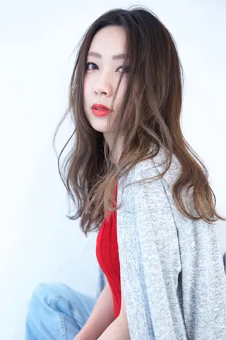 ロング カラー fio マナミのヘアスタイル