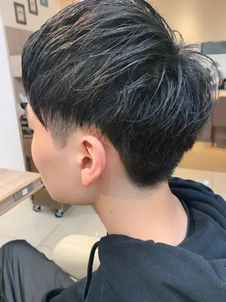 ショート メンズ 中垣 南のヘアスタイル