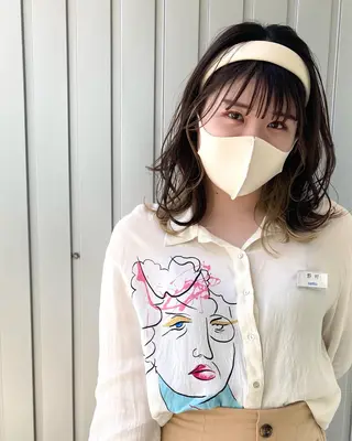 ミディアム カラー ヘアアレンジ 村本 千優のヘアスタイル