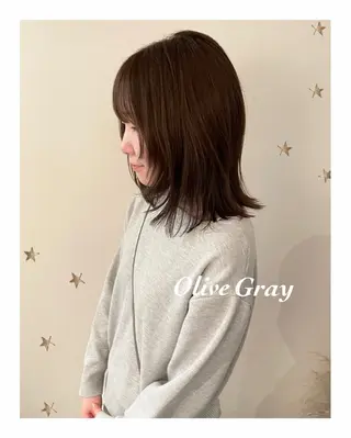 ミディアム カラー 市川 千夏のヘアスタイル