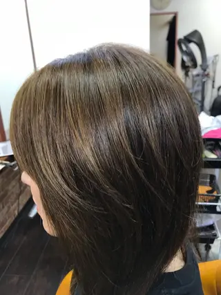 セミロング カラー 桧山 真のヘアスタイル