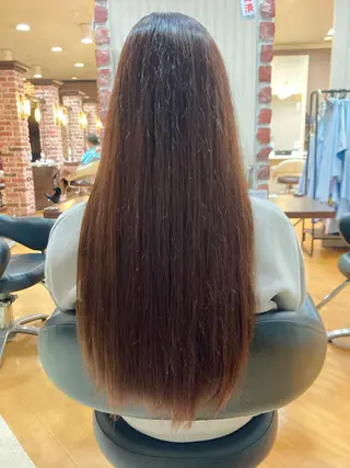 ロング カラー 谷口 真代のヘアスタイル