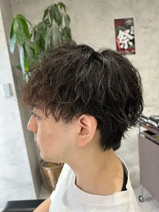 ショート パーマ メンズ ユウ🪄 パーマ指名No1のヘアスタイル