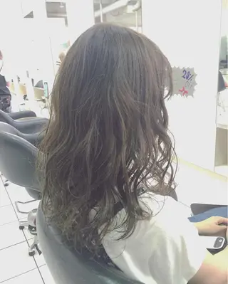 セミロング ロング カラー 青木 茂樹⭐️ 透明感カラーのヘアスタイル