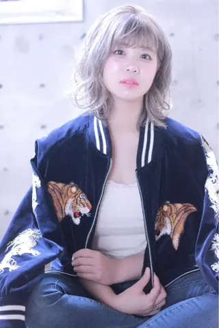 ミディアム 及川 光のヘアスタイル
