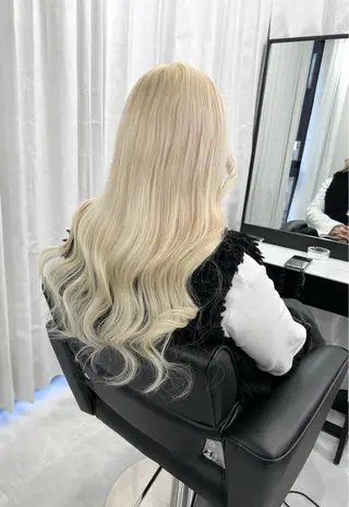 ロング カラー wistell/ ayukaのヘアスタイル