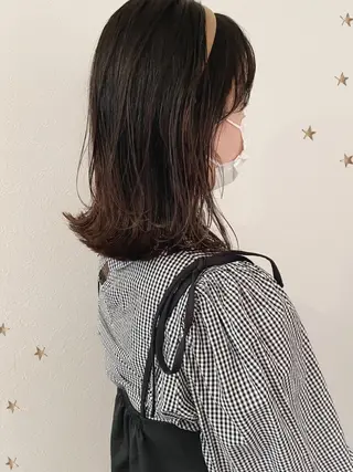 ミディアム カラー 市川 千夏のヘアスタイル