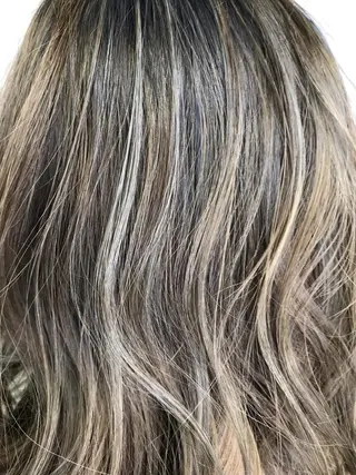 ミディアム お悩み解決美容師🩷 ♠️ベテランそめやのヘアスタイル