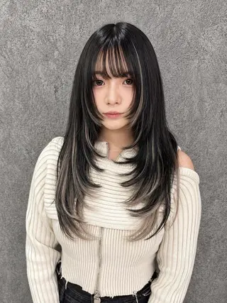 カラー ロング KAZU TACKYのヘアスタイル
