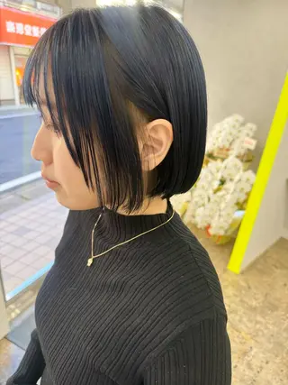 ショート illatos あやののヘアスタイル
