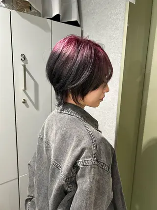 ショート カラー jyui/原宿 ハイトーン/デザインのヘアスタイル