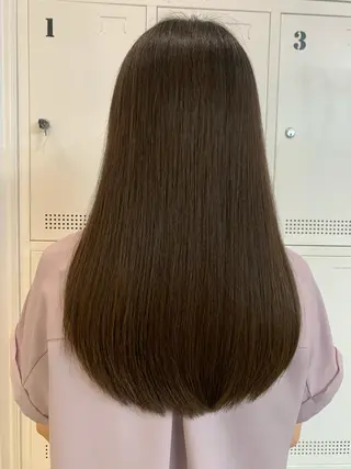 ロング トップ スタイリストのヘアスタイル