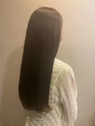 ロング ヘアアレンジ 金ウンス 髪質改善カラーのヘアスタイル