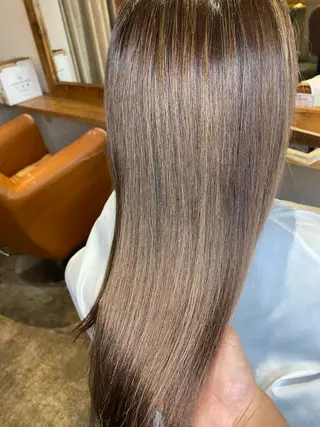 ロング カラー 髪質改善×矯正🫧 韓国ヘアasamiのヘアスタイル