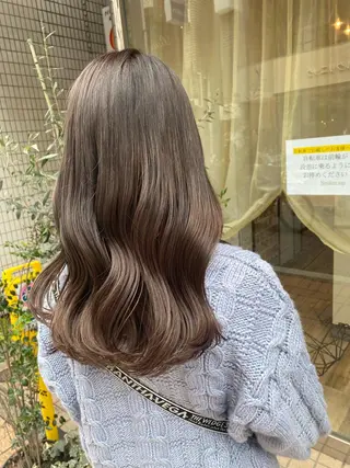 ロング カラー 宮内 真乃のヘアスタイル